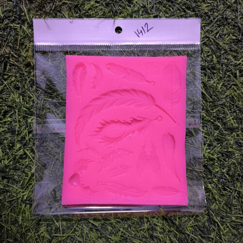 Leaf Mould 11.5x9.5cm Pink Mould (TCBR14-12) - Product Image
