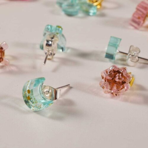Versatile resin mold for handmade earring designs