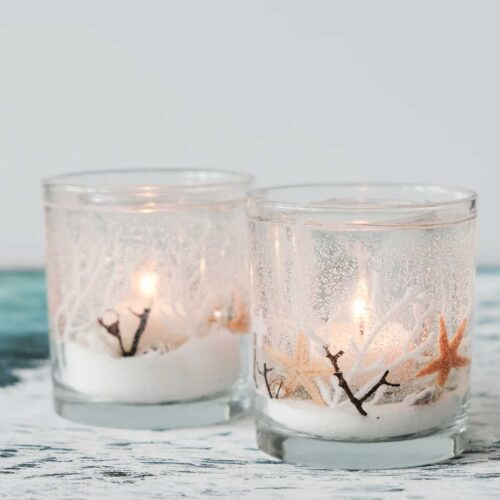Decorative candles made with crystal gel wax
